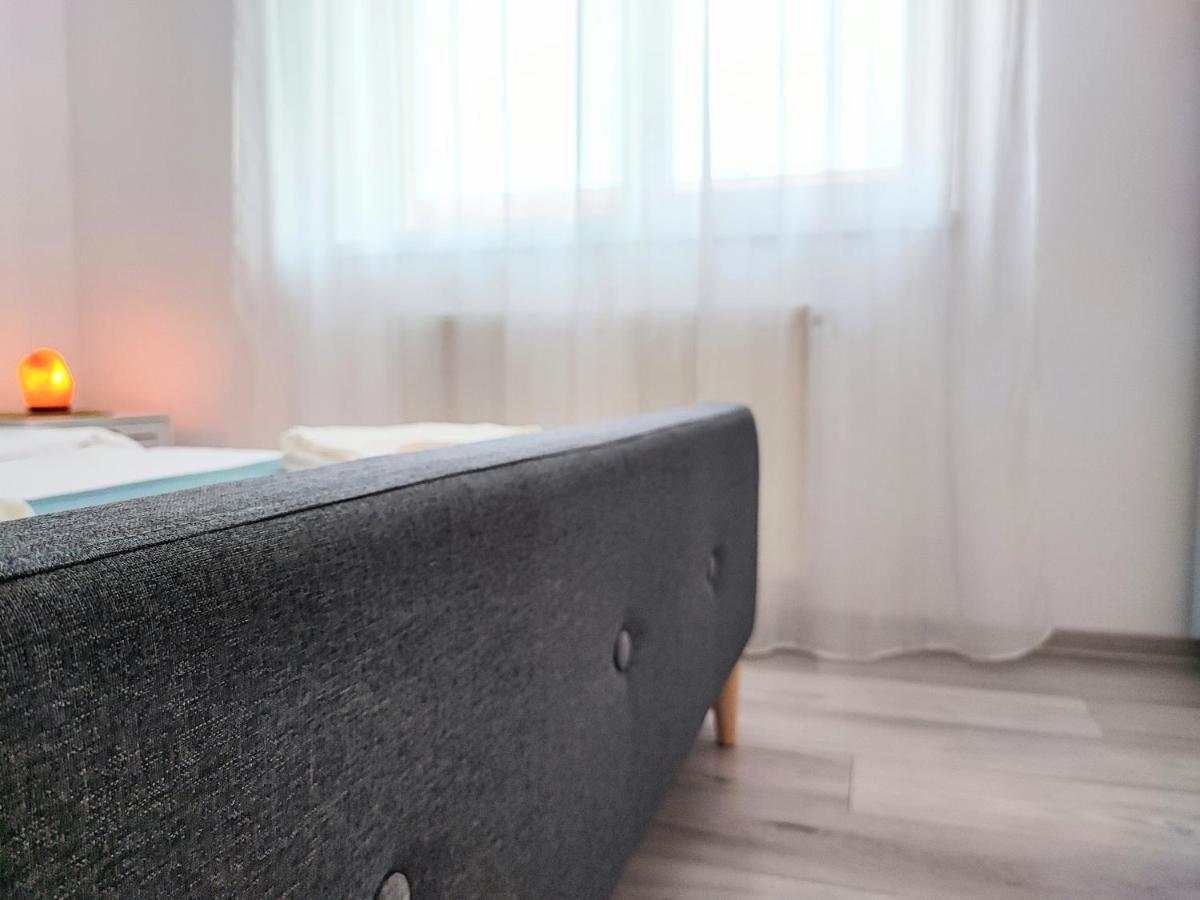 Quiet And Cozy 2 Bedroom Flat With Free Parking Included Floreşti Εξωτερικό φωτογραφία